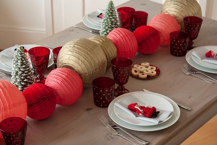 Noël en rouge tendance 2018 avec des idées de décorations pour la maison